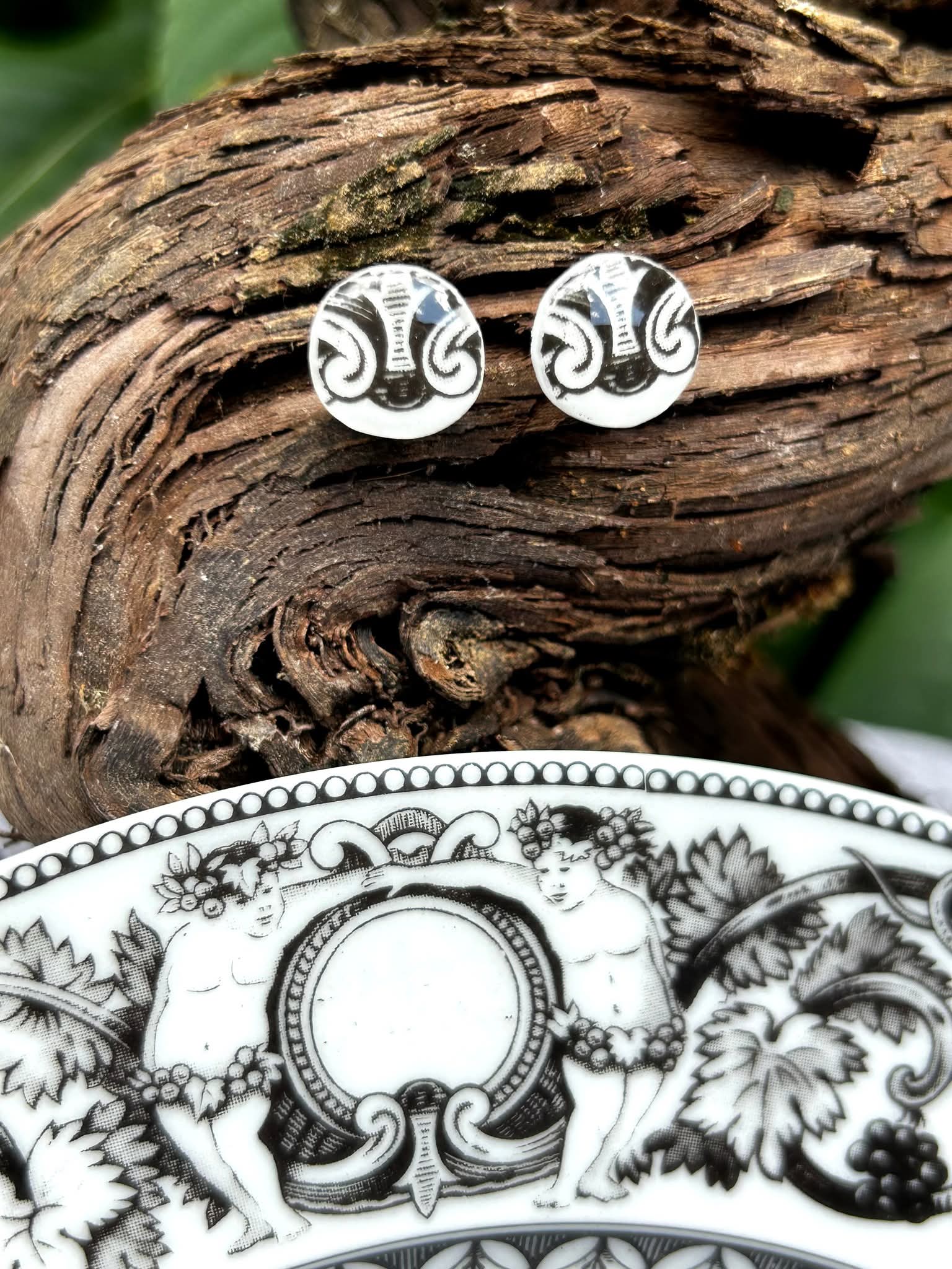 Clou boucle d'oreille