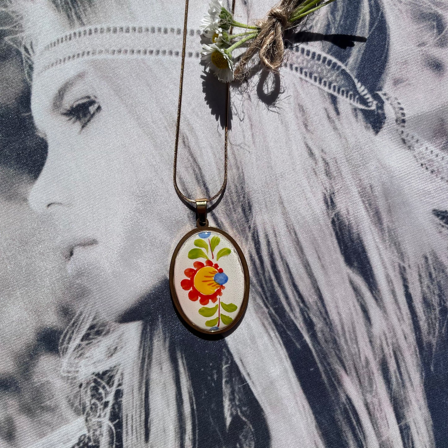Collier Ovale Pop'70